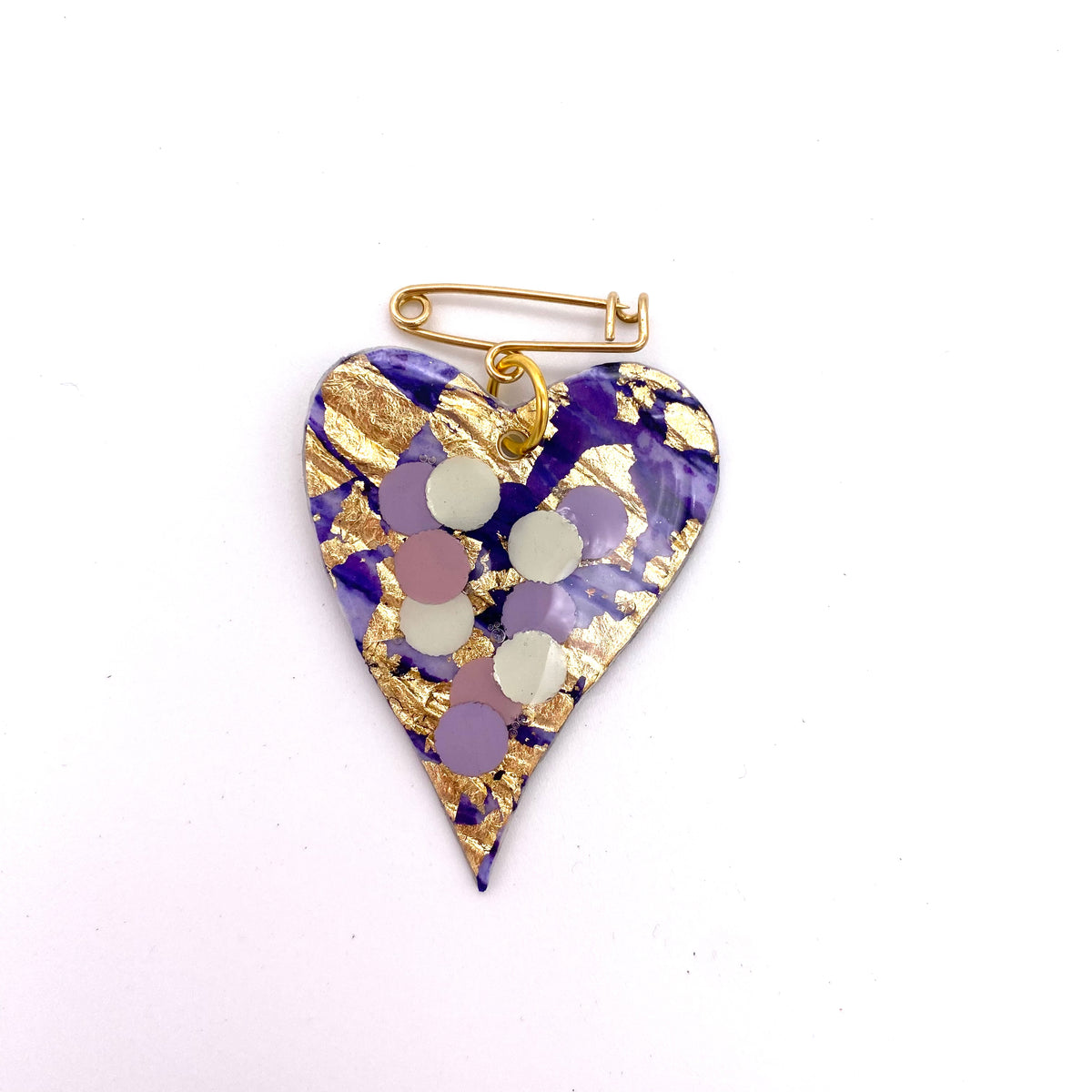 Crush sgraffito pin brooch in lilac/gold with dots