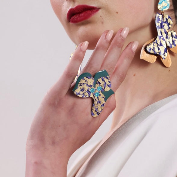 Blossoms no.2” ring in teal/gold/blue-shimmer