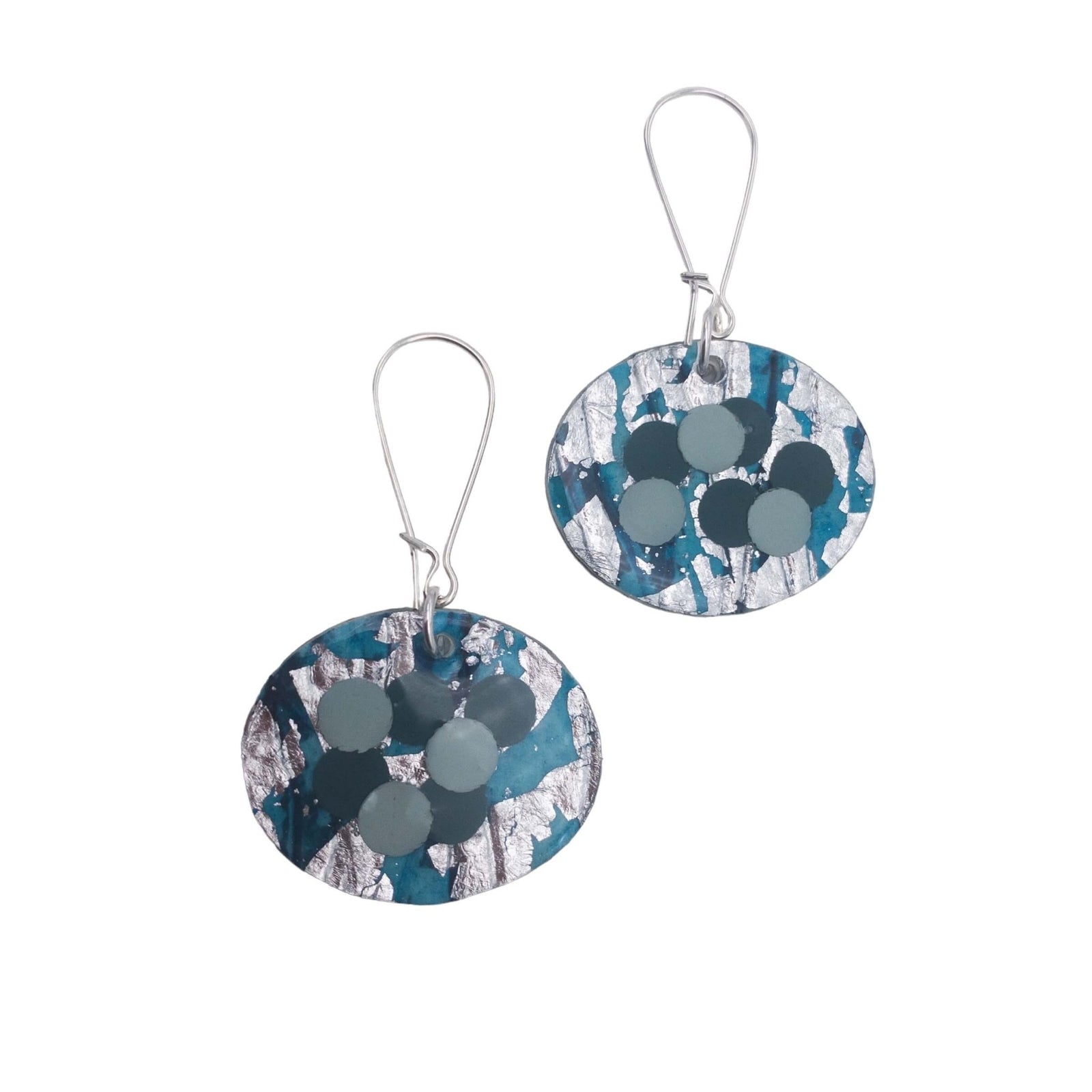 Pebble sgraffito earrings in seablues/silver - Rothlú
