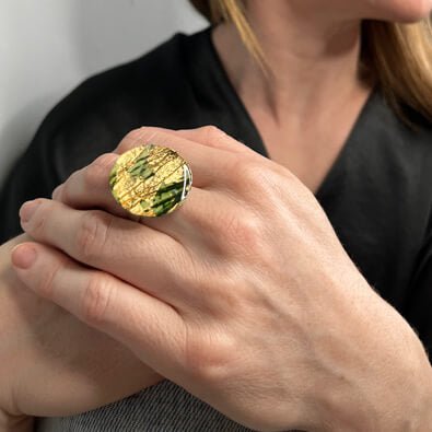 Ró Beag dress ring in gold/forest green - Rothlú