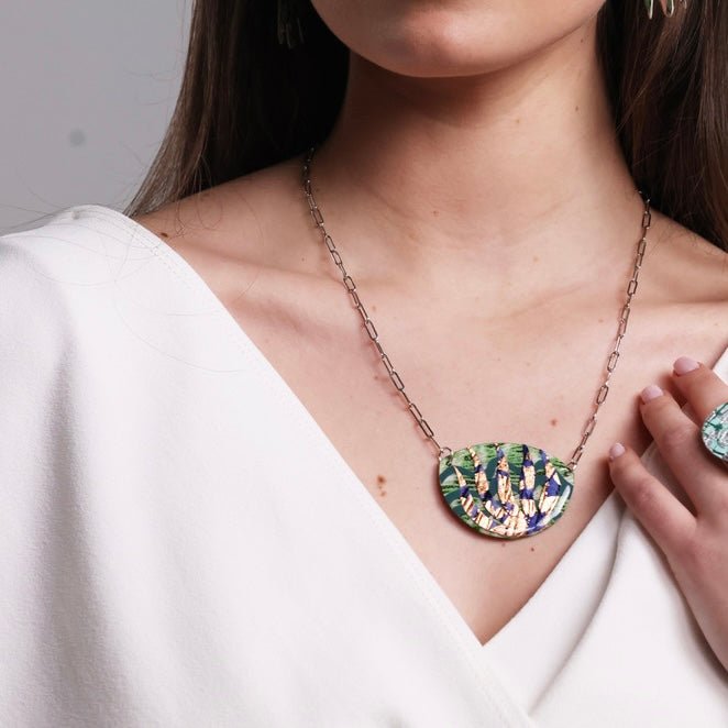 Sáile batik textile necklace in lime/indigo/rose - gold - Rothlú