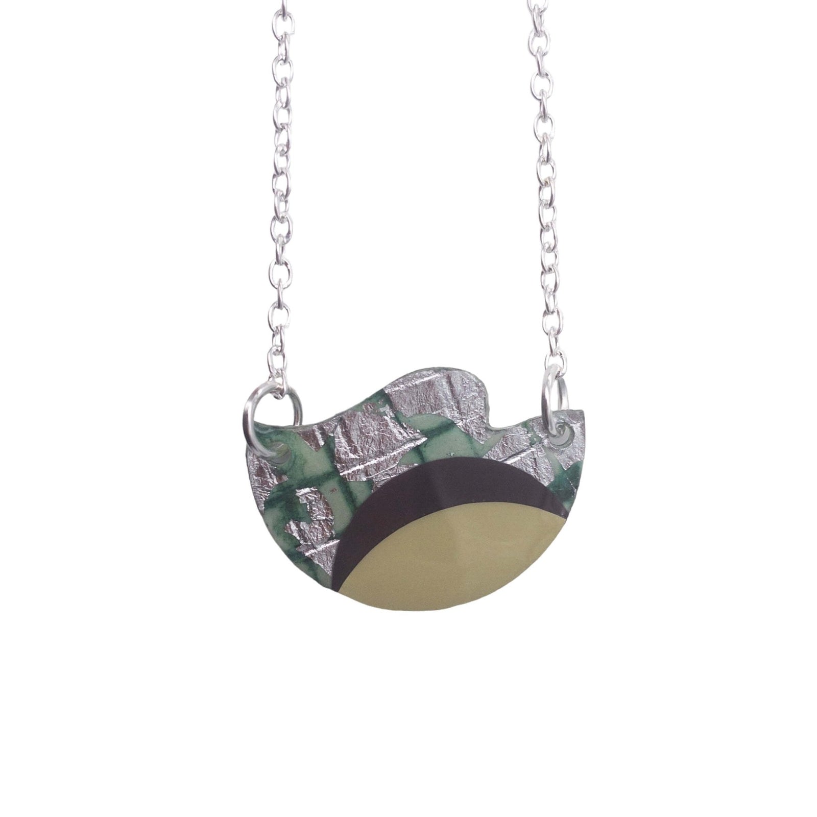 Tonn sgraffito necklace in celadon/grape/lichen/silver - Rothlú