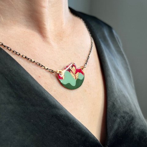 Tonn sgraffito necklace in red/olive/mint/rose - gold - Rothlú