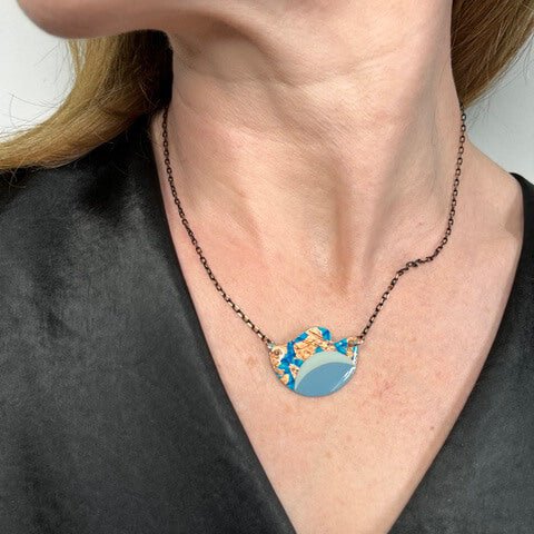 Tonn sgraffito necklace in turquoise/blues/rose - gold - Rothlú