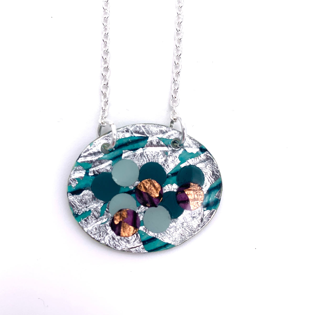 Pebble sgraffito textile necklace in sea-blue/silver with dot details